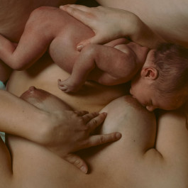 Pregnancy, Pregnant, babybelly, baby, schwanger, schwangerschaftsaufnahmen, schwangerschaftsbilder, babybauchbilder, stillzeit, stillfotografie, breastfeeding